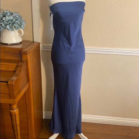 Elegant Navy Blue Haley Maxi Dress - Picture 4 of 10